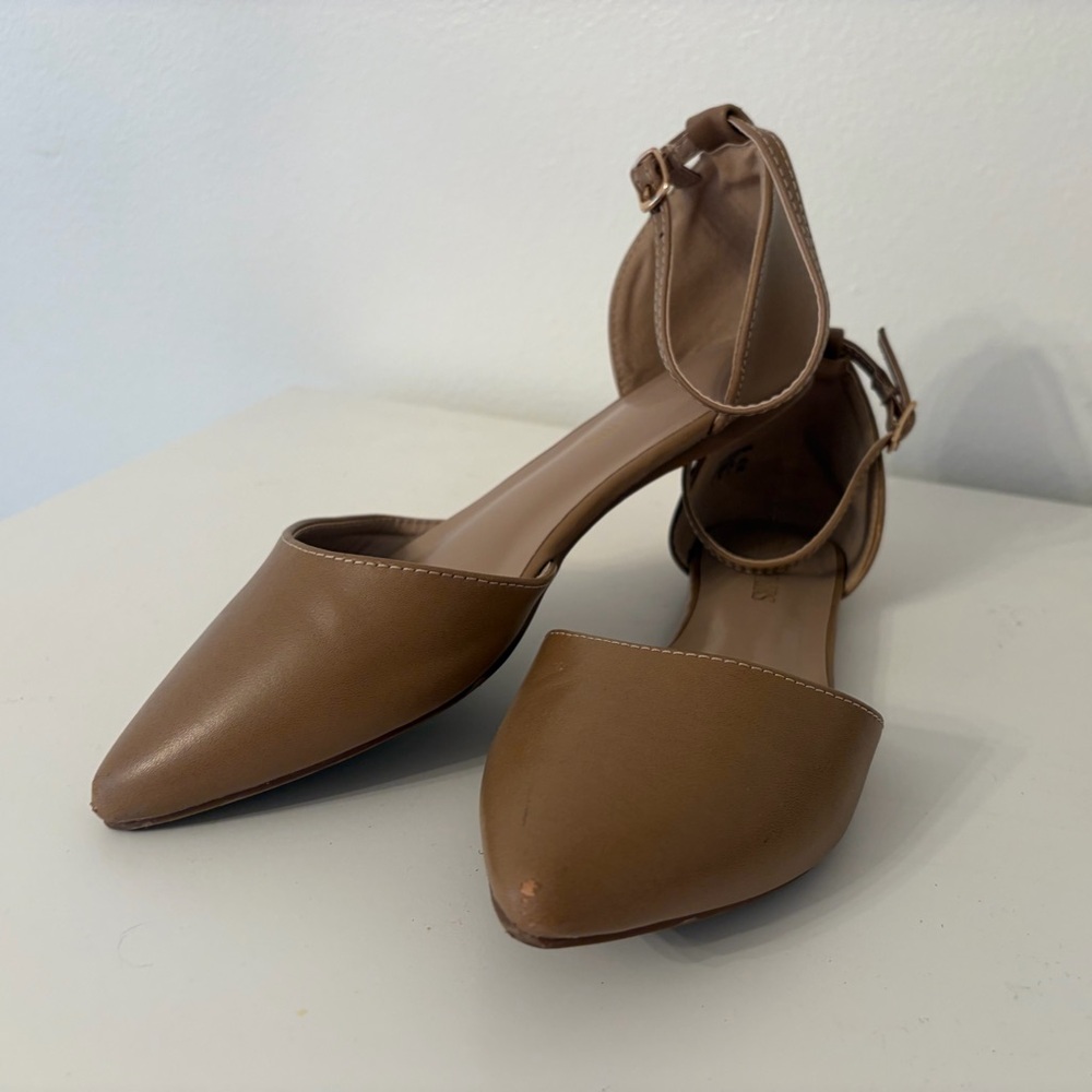 Dream Pairs Brown Pointed-Toe Ankle-Strap Flats